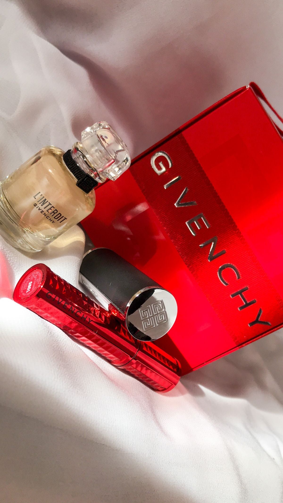 GIVENCHY